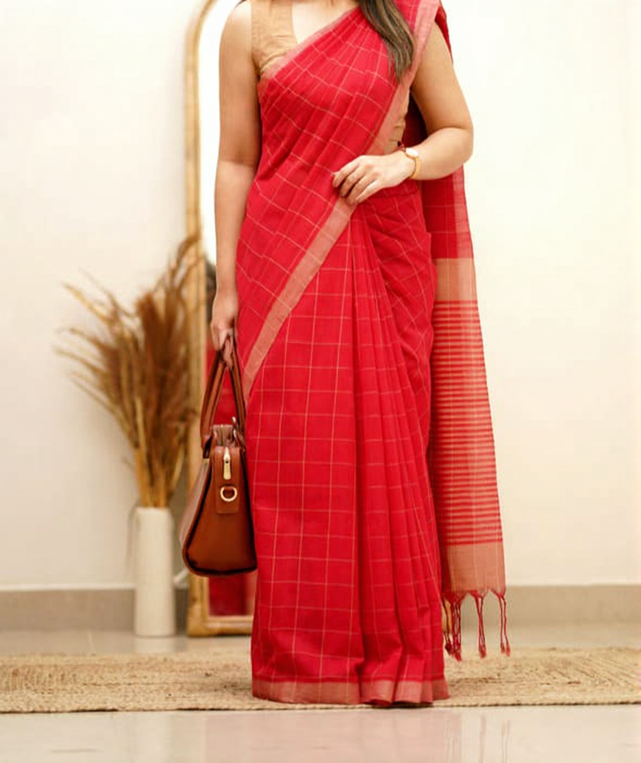 MC-001: Manjuri Check Saree