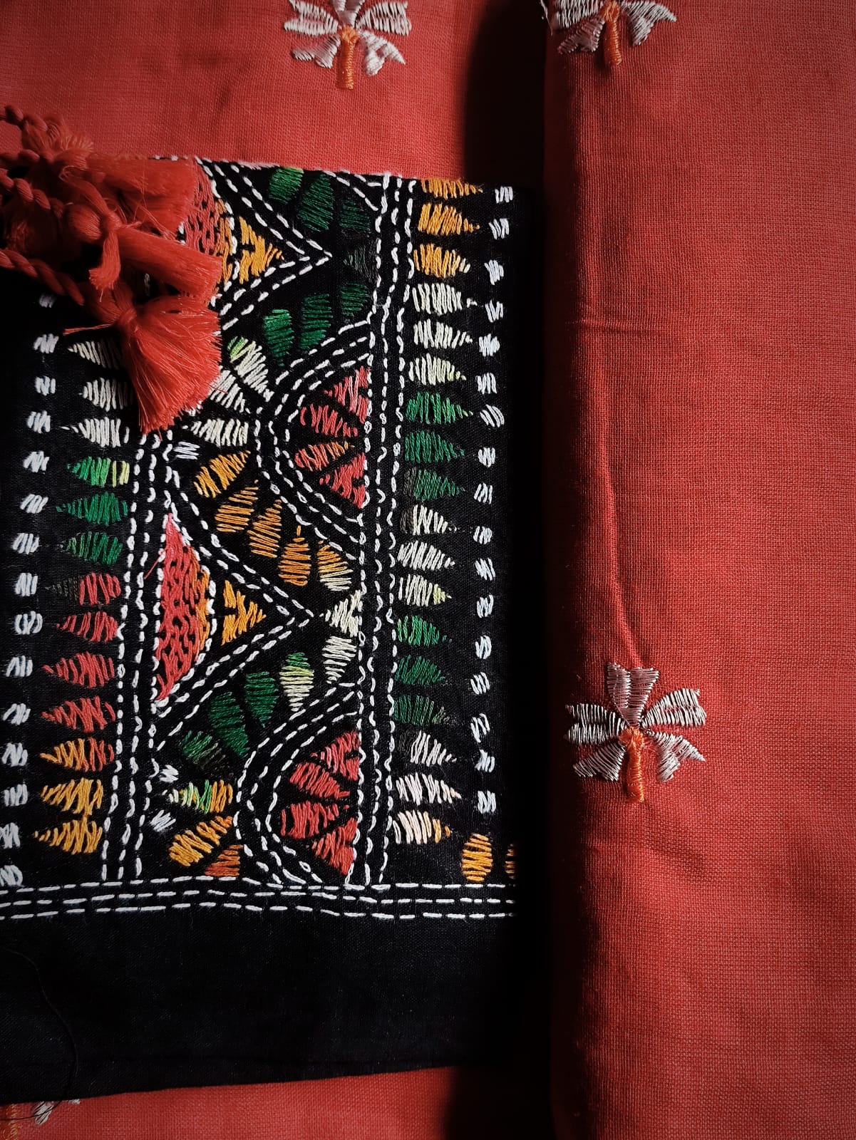 HKC-SS06: Handloom Khadi-Cotton Shiuli Saree