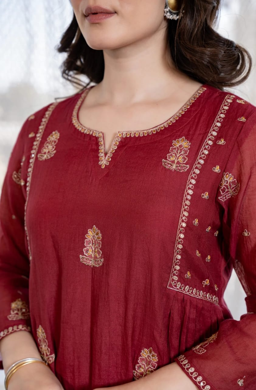 KRT-102: Cotton Kurti Set With Elephant Print & Tubelight Sequin Work