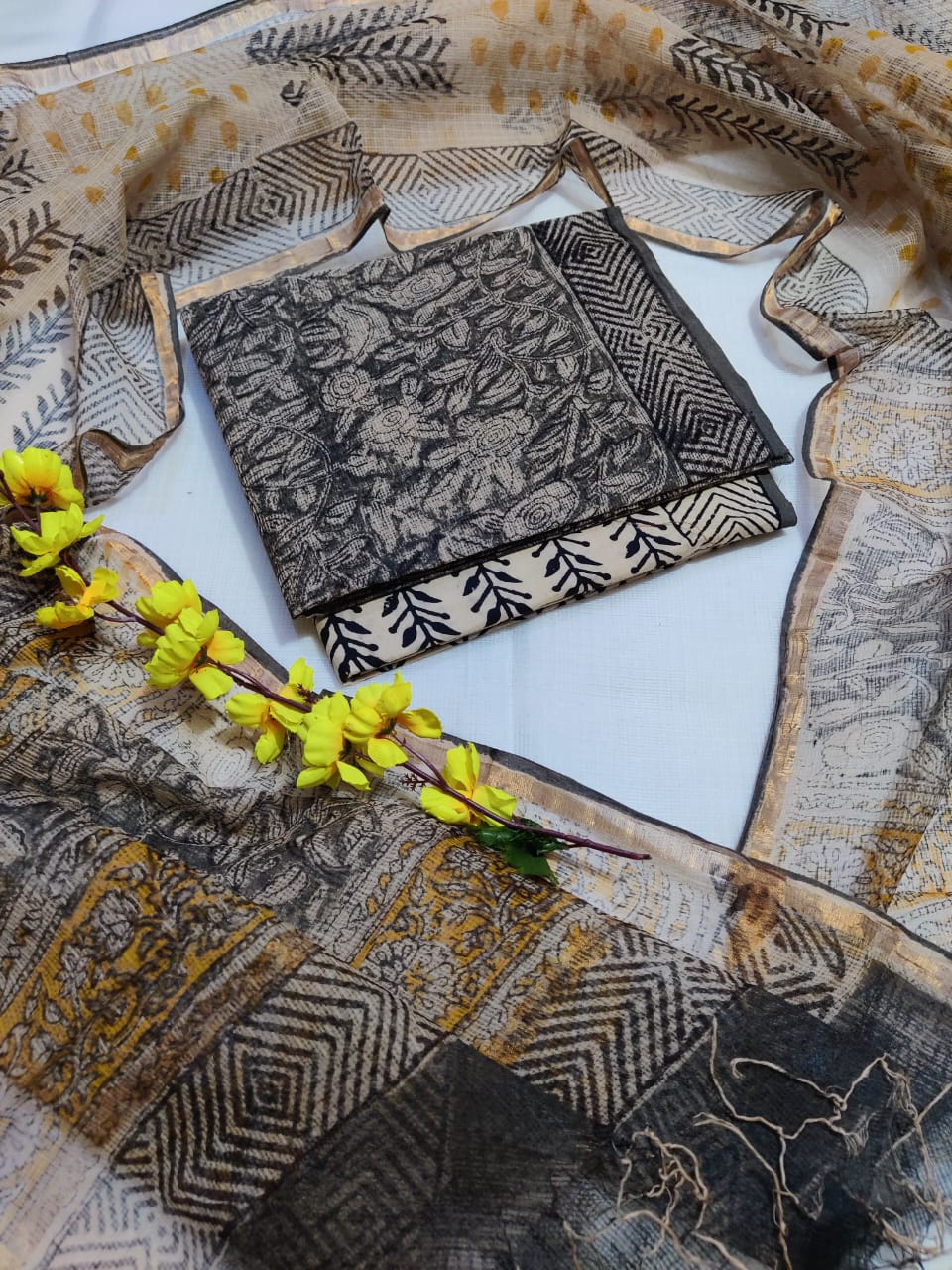 KD-HBPRINT-3PC-029: Hand Block Print Kota Doria Suit Set with Dupatta & Cotton Bottom – Traditional 3-Piece Suit