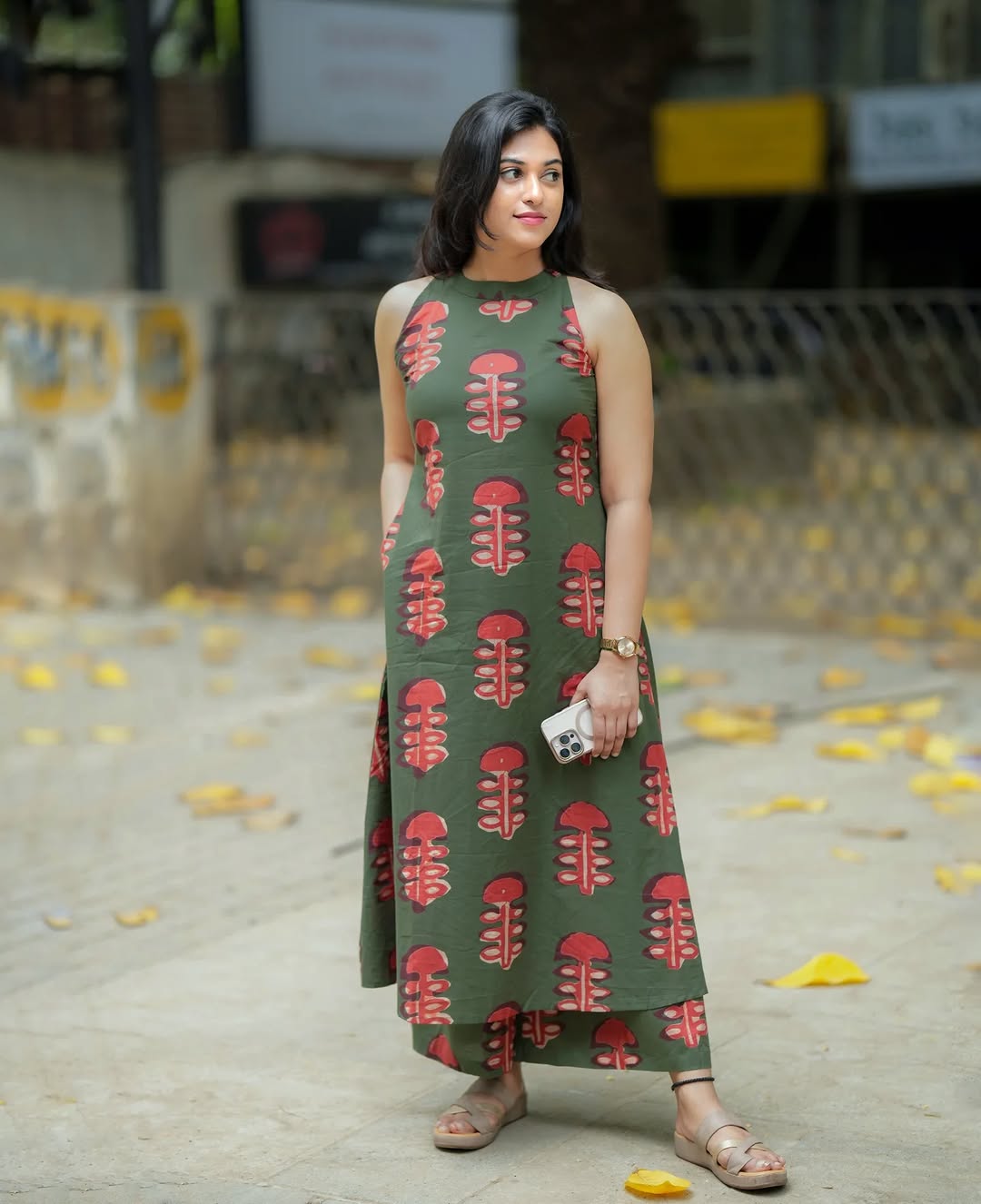 KP-1005: Premium Cotton Halter-Neck Kurta Palazzo Set – Festive Printed Outfit