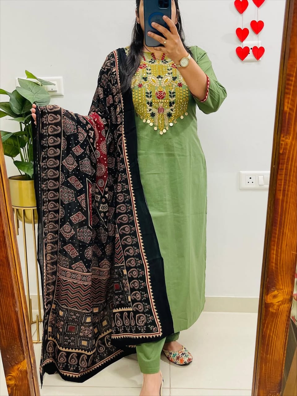 BLV-K-HC-SD-001: Heavy cotton Kurti Set with Dupatta