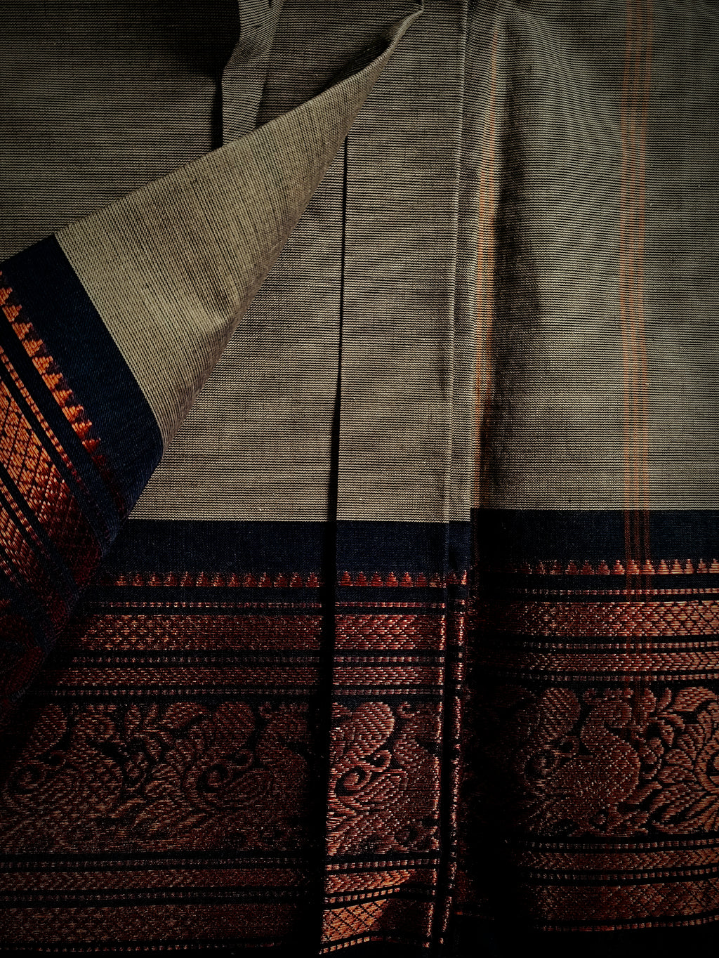 CH-DHRITI: Graphite Grey Chettinad Cotton Saree